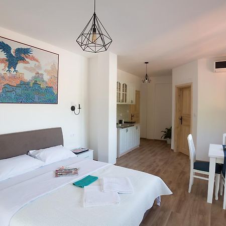 Vasiliki Apartment เวียร์ปาซาร์ ภายนอก รูปภาพ