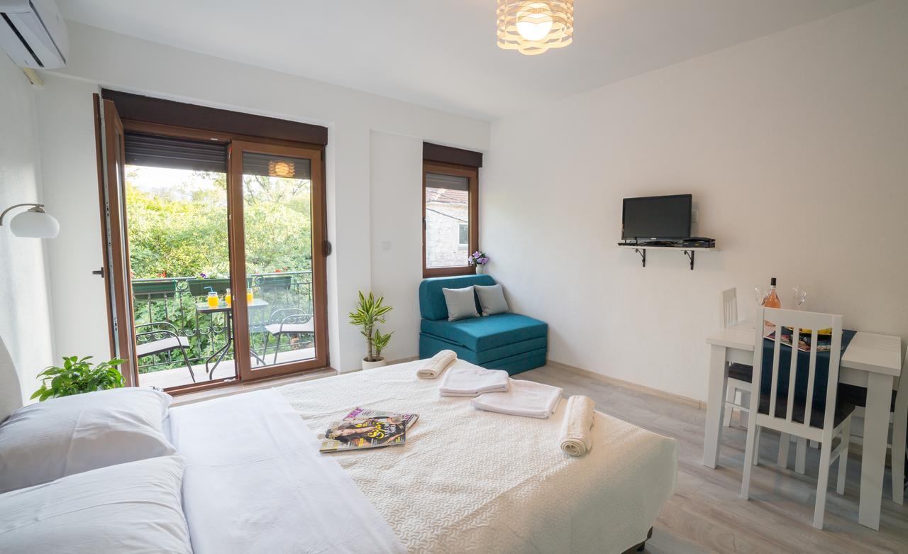 Vasiliki Apartment เวียร์ปาซาร์ ภายนอก รูปภาพ