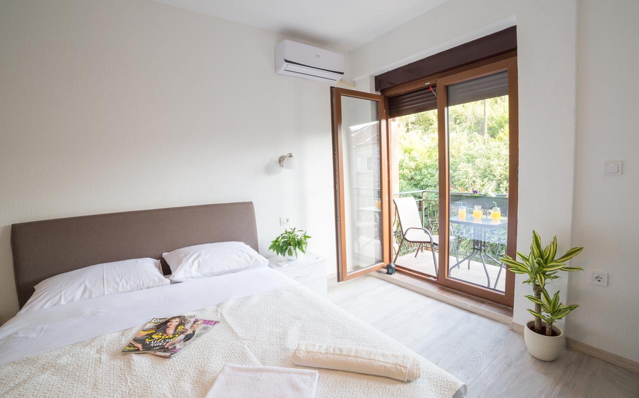 Vasiliki Apartment เวียร์ปาซาร์ ภายนอก รูปภาพ