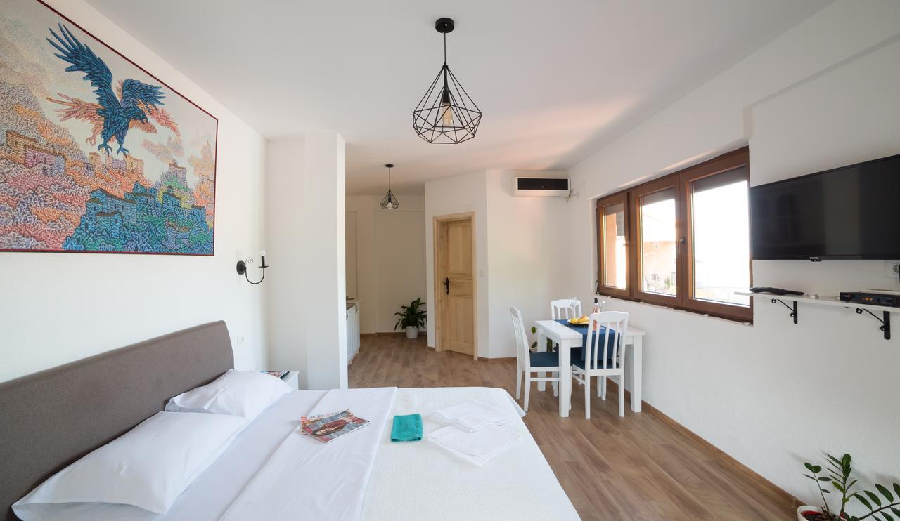 Vasiliki Apartment เวียร์ปาซาร์ ภายนอก รูปภาพ