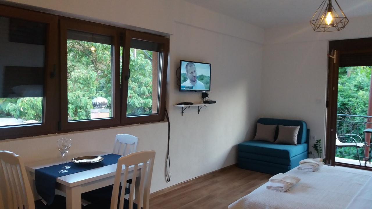 Vasiliki Apartment เวียร์ปาซาร์ ภายนอก รูปภาพ